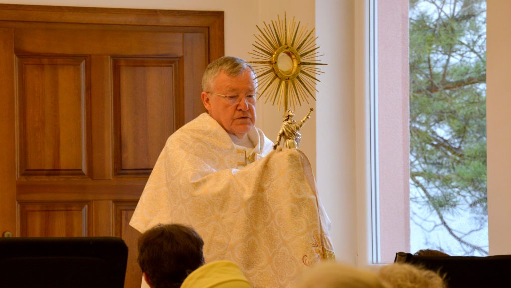 Biskup Andrzej Kaleta przewodniczył obchodom Dnia Chorego w kieleckim Hospicjum