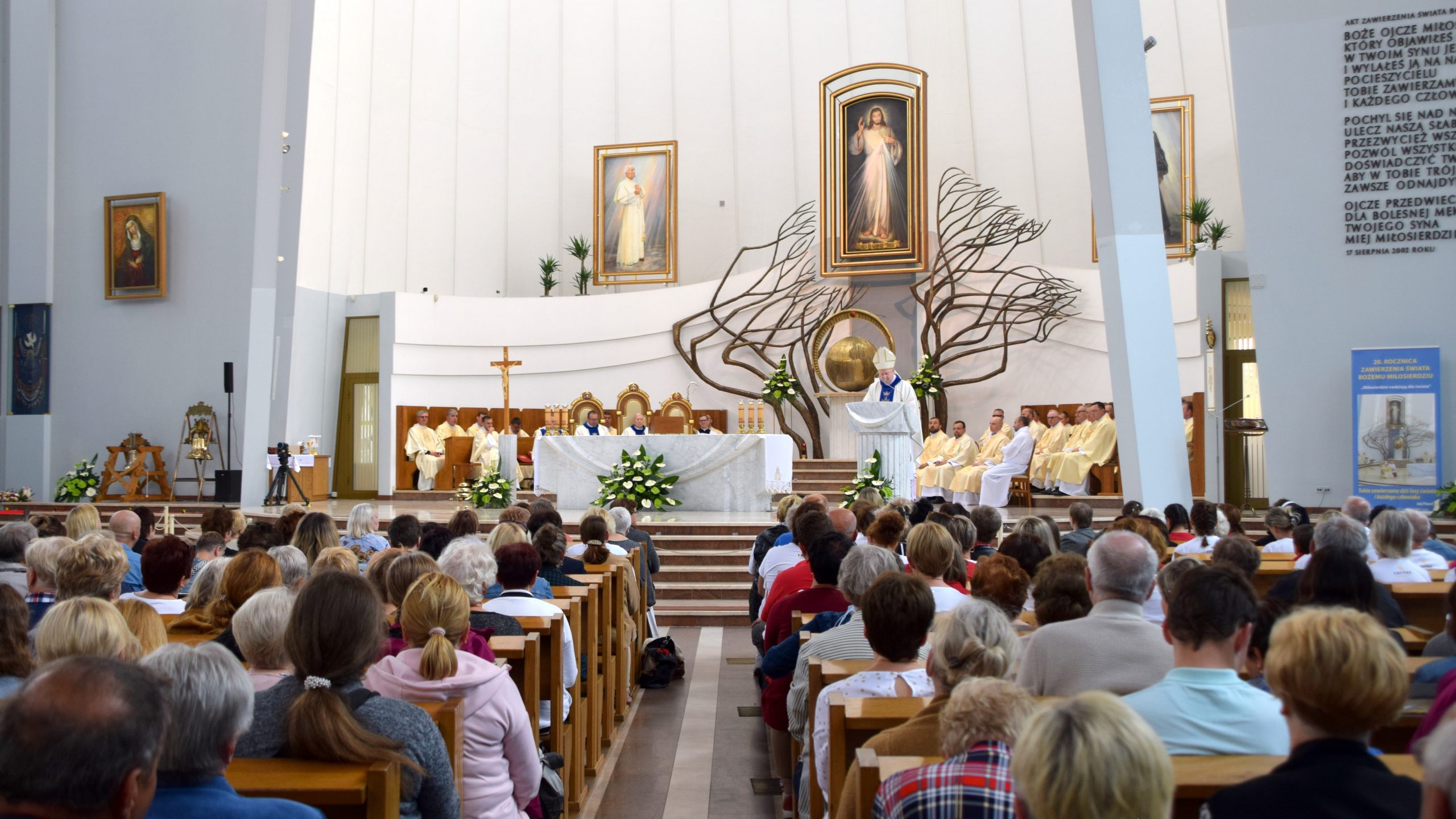 Read more about the article Nasi wolontariusze na pielgrzymce w Sanktuarium Bożego Miłosierdzia