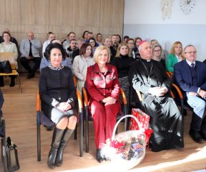 Bp Piotrowski poświęcił nowy Zakład Aktywności Zawodowej Caritas w Szczaworyżu