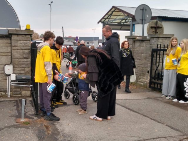 Rozproszyć ciemności. Zakończyła się akcja „Światełko dla Hospicjum”