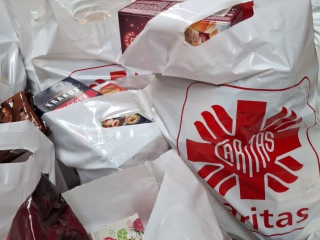 Blisko 2 tysiące osób otrzymało wsparcie przed&nbsp;Świętami Bożego Narodzenia