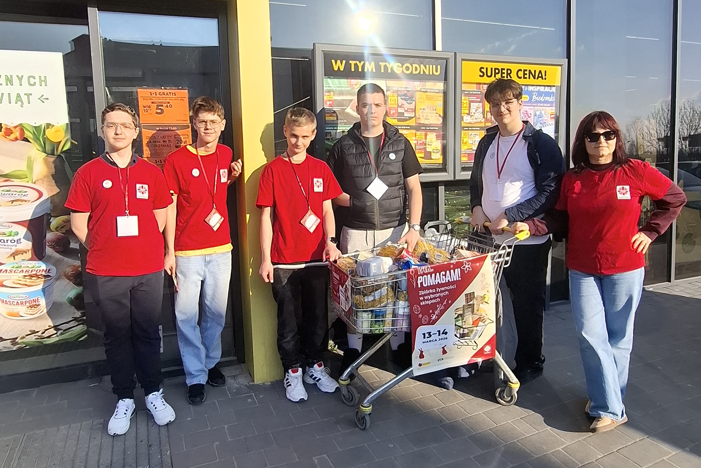 You are currently viewing Ponad 11 ton żywności zebrała Caritas Diecezji Kieleckiej w&nbsp;przedświątecznej akcji „TAK. POMAGAM !”