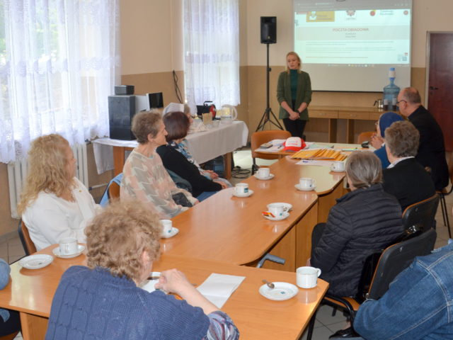 Darmowe posiłki dla seniorów. Od&nbsp;czerwca rusza Poczta Obiadowa 2026/27