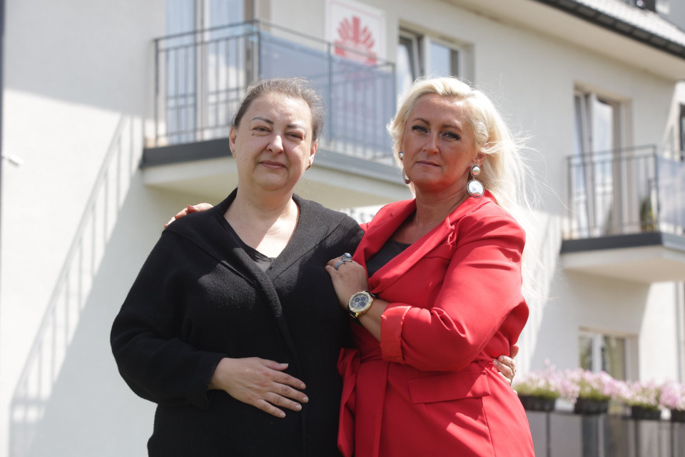 You are currently viewing POMÓŻMY ELEONORZE STANĄĆ NA&nbsp;NOGI W&nbsp;BARDZO TRUDNEJ SYTUACJI ŻYCIOWEJ